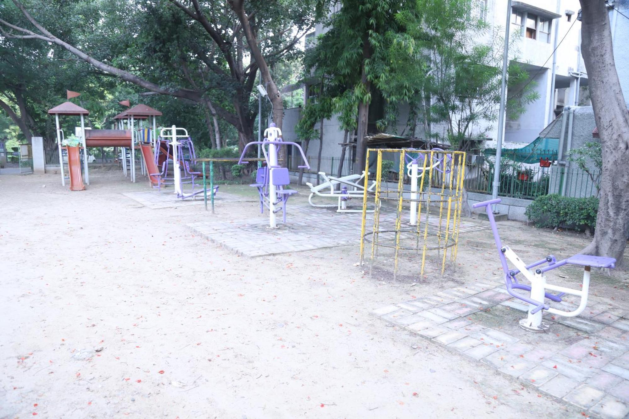 Divine India Service Apartment 3Bhk,B57 Sarita Vihar,Apollo New Delhi Exterior photo
